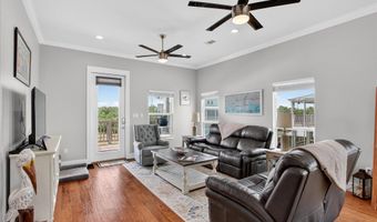 4032 Bank St, Bay St. Louis, MS 39520