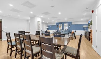1225 MARTHA CUSTIS Dr 914, Alexandria, VA 22302