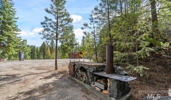 67 Little Donner Dr, Cascade, ID 83611