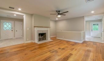 575 North St, Agawam, MA 01030