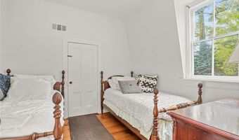 49 Hollow Tree Ridge Rd, Darien, CT 06820