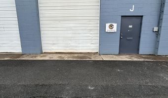4 J Vatrano Rd J, Albany, NY 12205