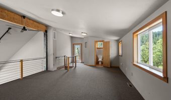 30 Steinman Dr, Ashland, OR 97520