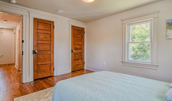 820 NW Dunlewy St NW, Asbury Park, NJ 07712
