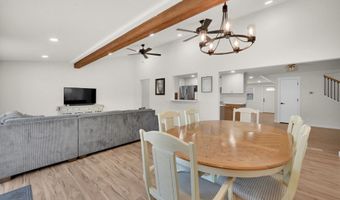 1275 ISLAND St, Springfield, OR 97477