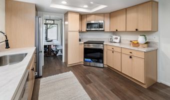 6882 Alderwood Dr, Carlsbad, CA 92011