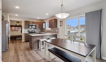 2714 NW 23rd St, Ankeny, IA 50023