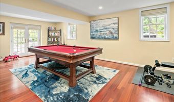 3801 WASHINGTON WOODS Dr, Alexandria, VA 22309