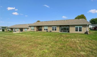 1611 Breca Ridge Dr 4, Anamosa, IA 52205