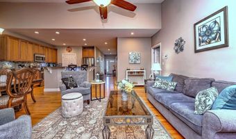 61 Pondview Cir 61, Beacon Falls, CT 06403