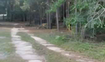 35 Simmons Dr, Camden, SC 29020