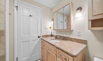 2854 Parkridge Dr, Ann Arbor, MI 48103