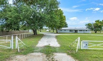 1411 Parker Dairy Rd, Alvord, TX 76225