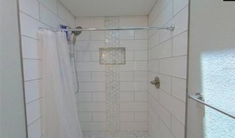 641 MAPLE OAK Cir 101, Altamonte Springs, FL 32701