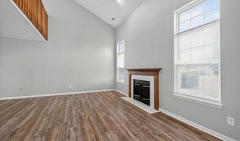 8133 Maple Stream Ln, Indianapolis, IN 46217