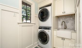 72 Windsor Rd, Asheville, NC 28804