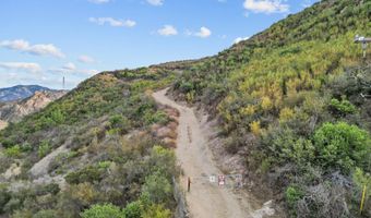 1561 Lookout Dr, Agoura Hills, CA 91301