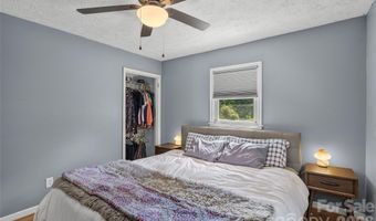 17 Azalea Rd, Arden, NC 28704