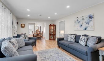 324 E End Ave, Belford, NJ 07718