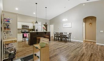 1180 Hough St, Bell, FL 32619