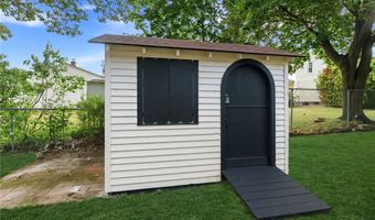 28 Plain St, East Providence, RI 02916