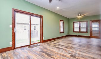 805 NE 1st Ave, Aberdeen, SD 57401