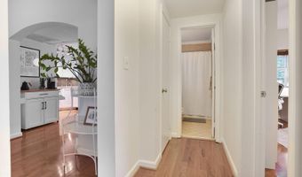 1732 QUEENS Ln 3-187, Arlington, VA 22201