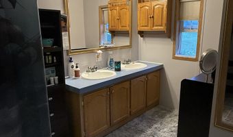 130 Bryant Rd, Bethel, VT 05032
