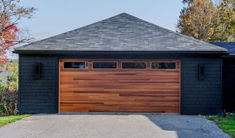 16 Cottage St, Belfast, ME 04915