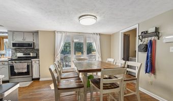 429 Glenbrook Ln, Avon, IN 46123