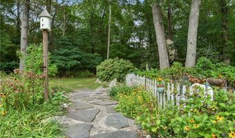 105 Watch Hl, East Greenwich, RI 02818
