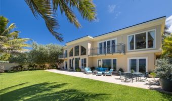 756 Mokulua Dr, Kailua, HI 96734