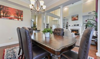 2013 Pointe Clear Dr, Biloxi, MS 39531