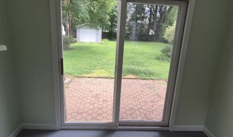 2 Dixon Rd, Danbury, CT 06811