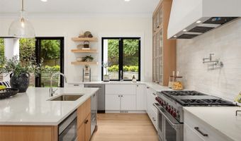 10415 SE 13th St, Bellevue, WA 98004