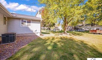 1614 Gateway Dr, Albert Lea, MN 56007