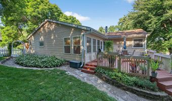 6809 Pilgrim Rd, Madison, WI 53711