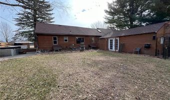 207 4th St NW, Little Falls, MN 56345
