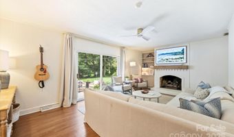 7022 Lancer Dr, Charlotte, NC 28226