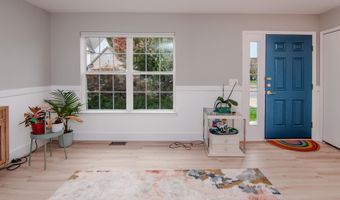 3244 Dunwoodie Rd, Ann Arbor, MI 48105