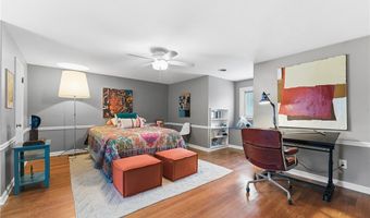 70 S Meadowcroft Dr, Akron, OH 44313