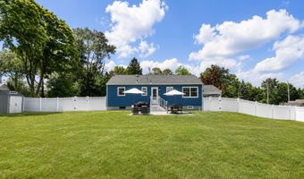 469 East Rd, Belford, NJ 07718