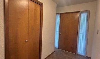 1033 Elm St, Bottineau, ND 58318