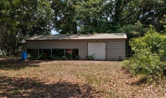 623 Barn Rd, Bonneau, SC 29431