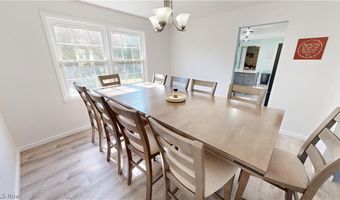 2493 Birchwood Dr, Austintown, OH 44515