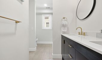 2048 Ocean Dr 2048, Avalon, NJ 08202