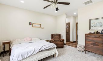 11830 Farm Road 1195, Aurora, MO 65605