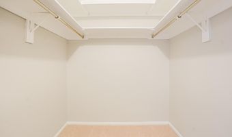 5904 MOUNT EAGLE Dr 711, Alexandria, VA 22303
