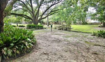 5645 Riverstone Dr, Baton Rouge, LA 70820