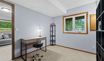 13941 Herald Ct, Apple Valley, MN 55124